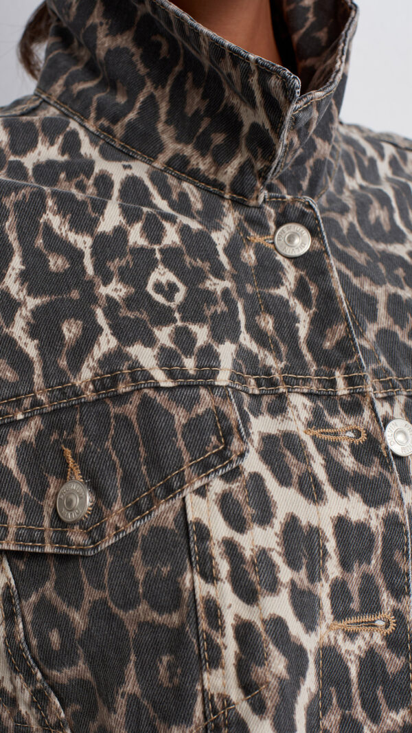 LEOPARD DENIM JACKET - Image 3